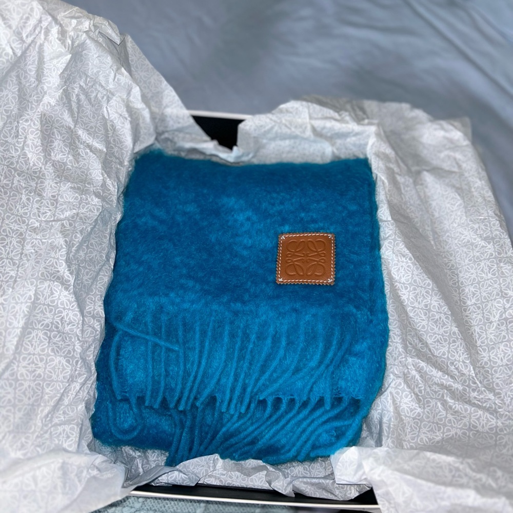 Loewe scarf